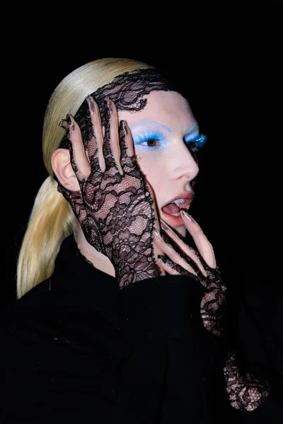 Look 7